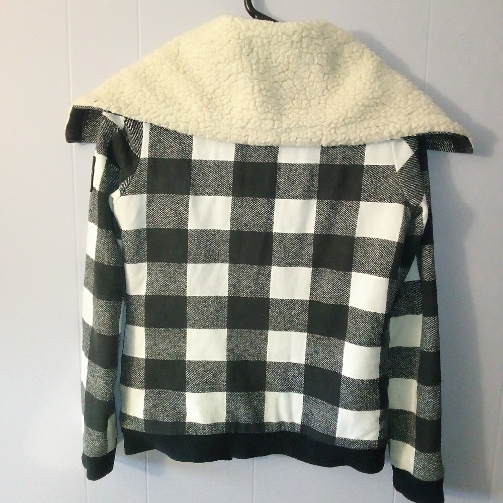 Roxy Jacket - Picture 2 of 9